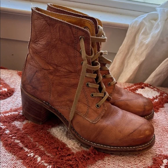 Frye Leather Lace-Up Ankle Boots - Picture 1 of 8